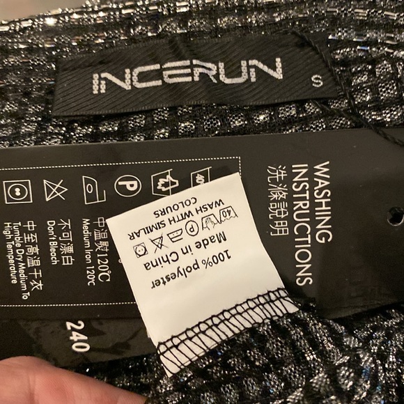 INCERUN - NWT - top: sheer black & silver l/s w collar and button cuffs - L - Picture 5 of 16